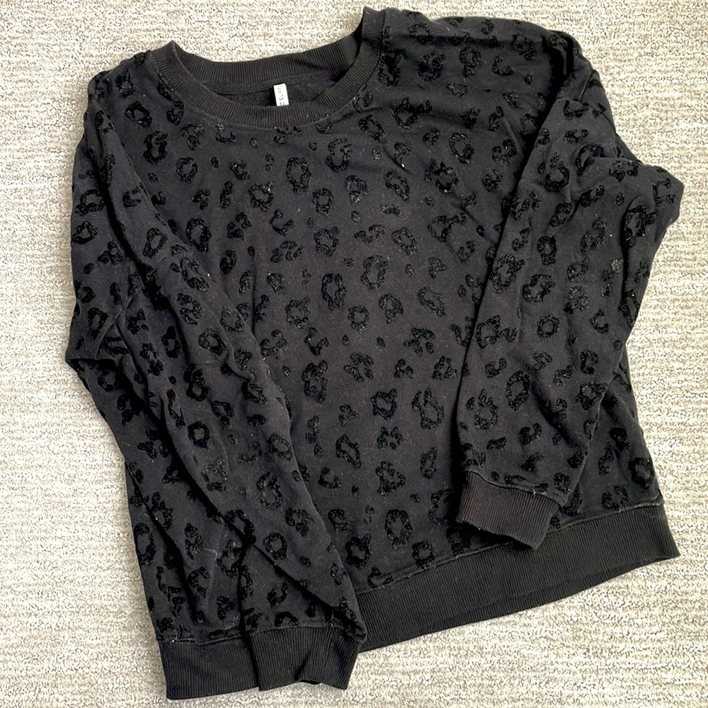 Z Supply Black crewneck sweatshirt with velvet cheetah spots. Size XS.